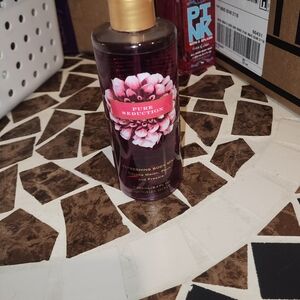 Victoria's Secret Pure Seduction Casaba - Melon - Refreshing Body Mist - Red